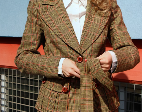 Jual Blazer Eksklusif & Jas Formal Elegan di Bogor, Bisa Custom Sesuai Kebutuhan Anda