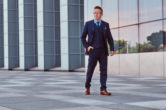 Butik Jas Formal Murah & Blazer Kantor di Jember Jawa Timur: Toko Blazer Murah, Celana Kantor, dan Jasket Perusahaan Stylish